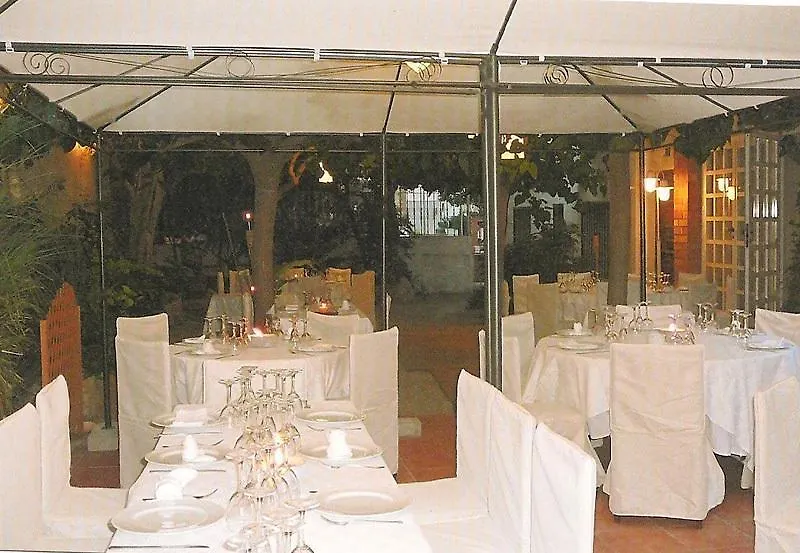 Hotel Restaurant Llansola Sant Carles De La Rapita 2*,